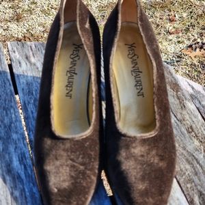 Yves Saint Laurent Vintage Velvet Pumps Shoes 7.5